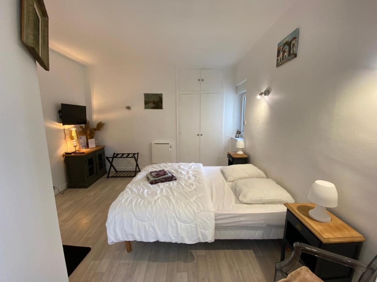 Chambre & Salle De Bain Privee - Lv 33 Argenton Sur Creuse Εξωτερικό φωτογραφία