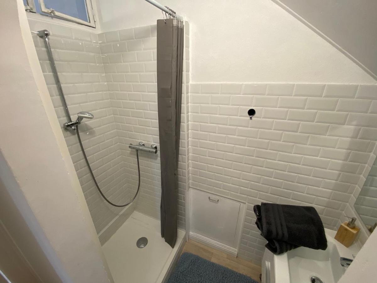 Chambre & Salle De Bain Privee - Lv 33 Argenton Sur Creuse Εξωτερικό φωτογραφία