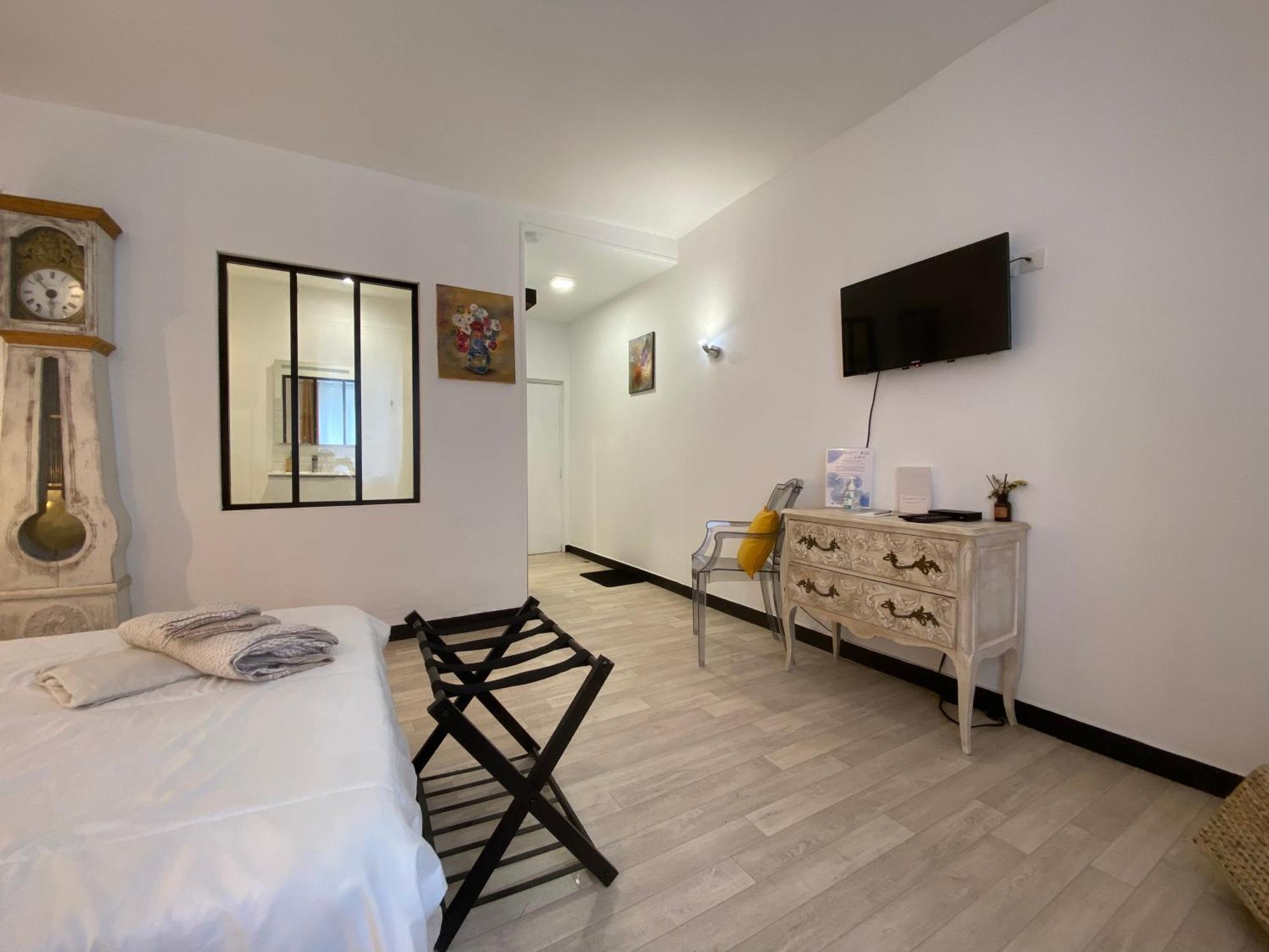 Chambre & Salle De Bain Privee - Lv 33 Argenton Sur Creuse Εξωτερικό φωτογραφία