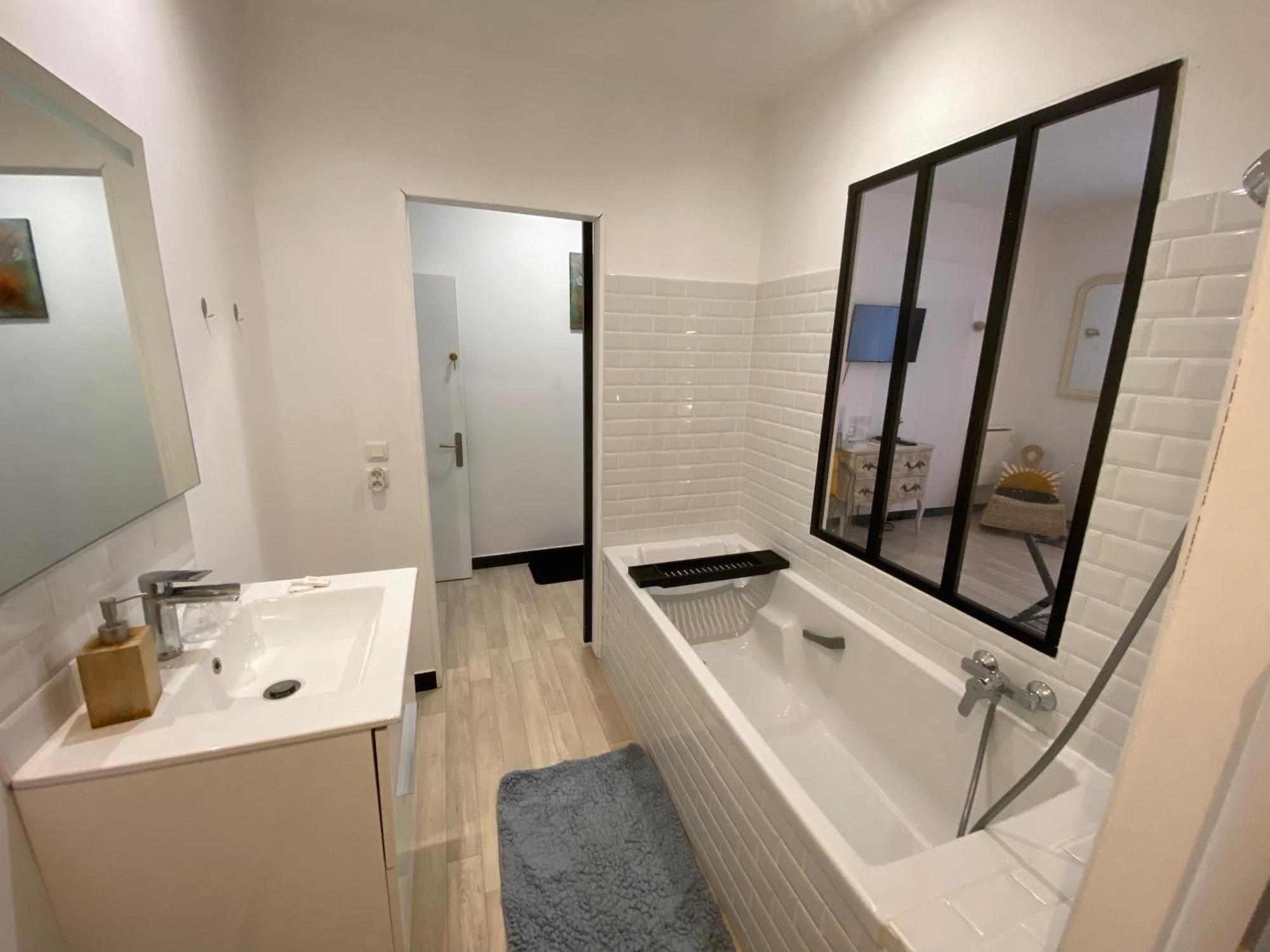 Chambre & Salle De Bain Privee - Lv 33 Argenton Sur Creuse Εξωτερικό φωτογραφία