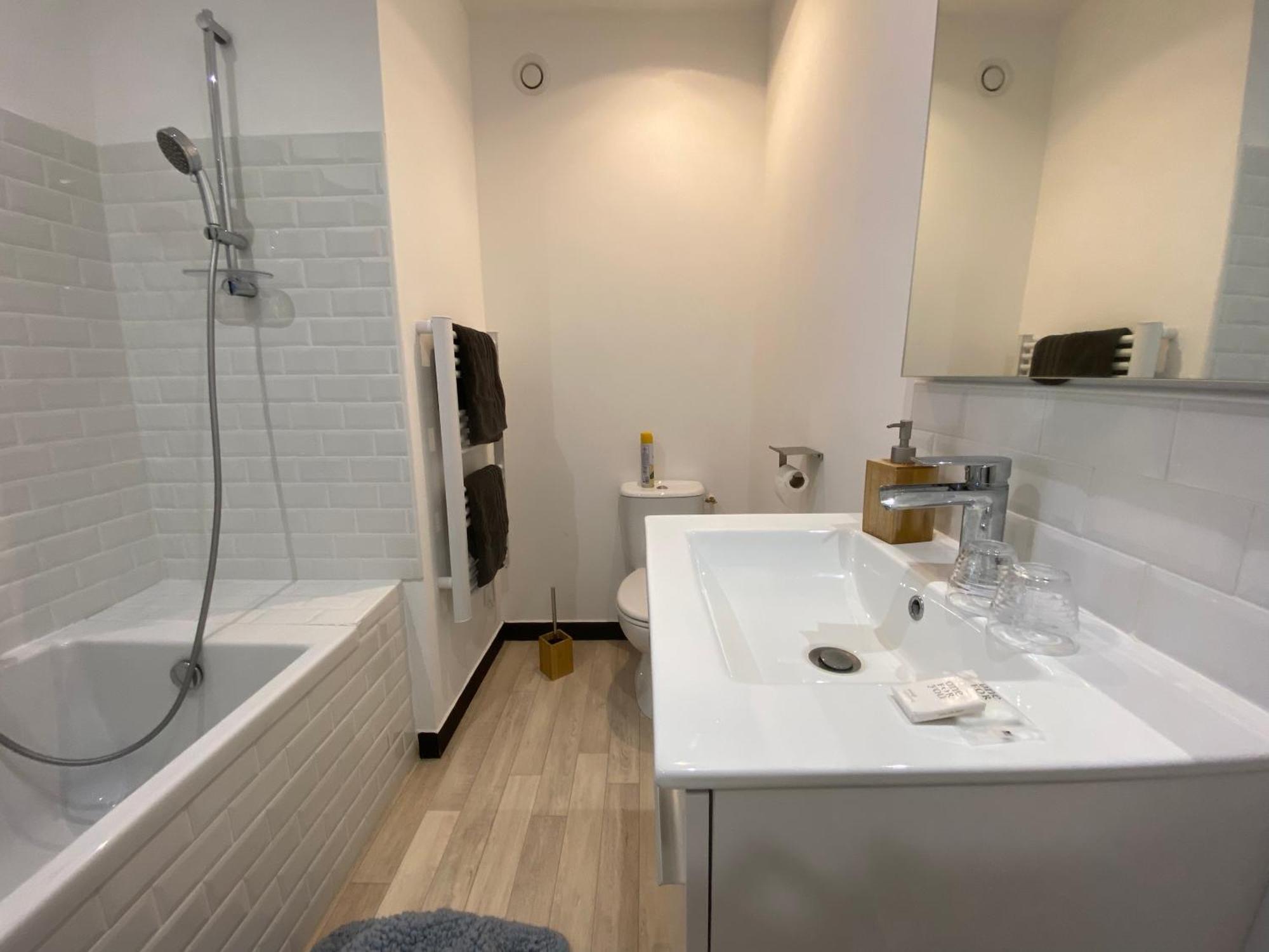Chambre & Salle De Bain Privee - Lv 33 Argenton Sur Creuse Εξωτερικό φωτογραφία
