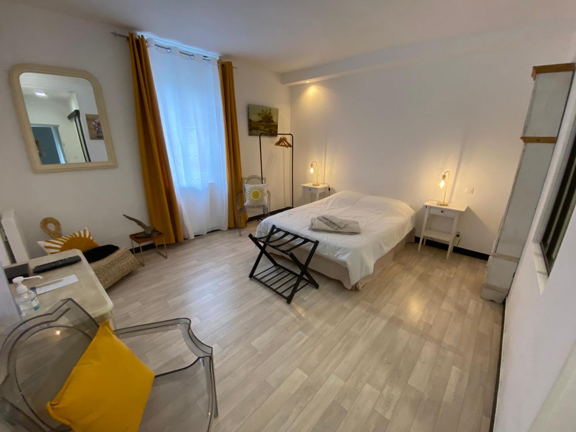 Chambre & Salle De Bain Privee - Lv 33 Argenton Sur Creuse Εξωτερικό φωτογραφία